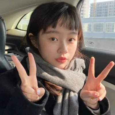 飘动的红丝带